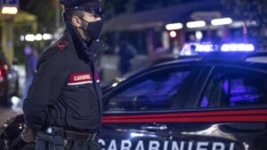 Blitz dei Carabinieri a Castellammare. Sono Sedici le persone oggetto di misure cautelari. Gli indagati sono ritenuti indiziati