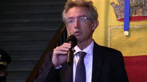 Manfredi annuncia la giunta. Tra i nomi un mix di tecnici (in maggioranza) e politici (area Pd e M5s) equilibrio