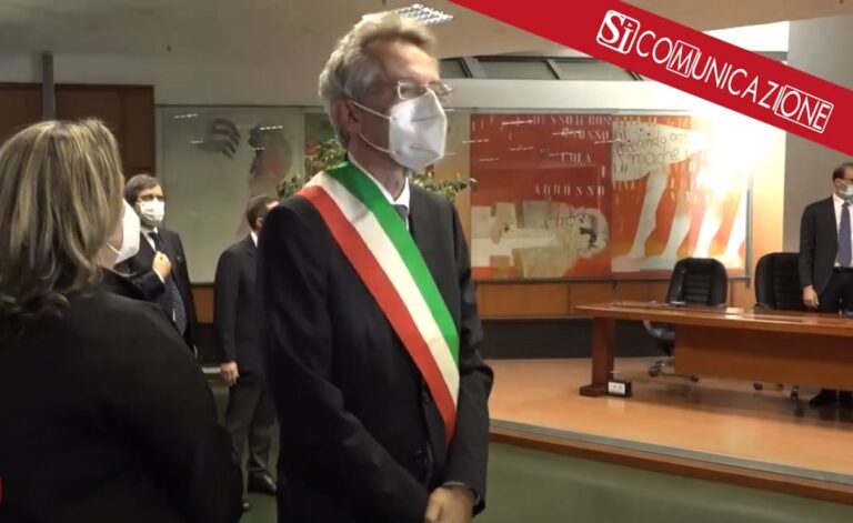 unta Manfredi che guiderà il comune di Napoli per i prossimi cinque anni