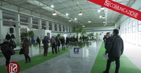 Il primo dicembre potrebbero scattar nuove regole e restrizioni Covid in Italia. Si valuterà in base all’andamento dei contagi