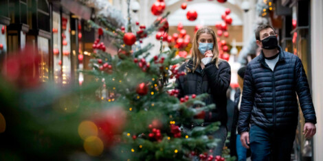 L'Italia va tutta verso la zona arancione, in due settimane tutte le regioni potrebbero cambiare colore. La penisola è travolta da una nuova