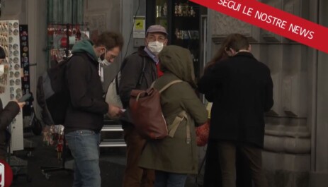 Quarantena alleggerita per evitare la paralisi del Paese. È stato questo il principio con cui mercoledì sera il governo ha varato un sostanziale allentamento delle regole