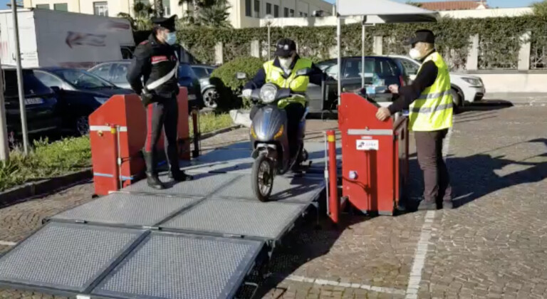 Proseguono i controlli dei Carabinieri volti a verificare il lecito utilizzo delle biciclette a pedalata assistita. Castellammare di Stabia