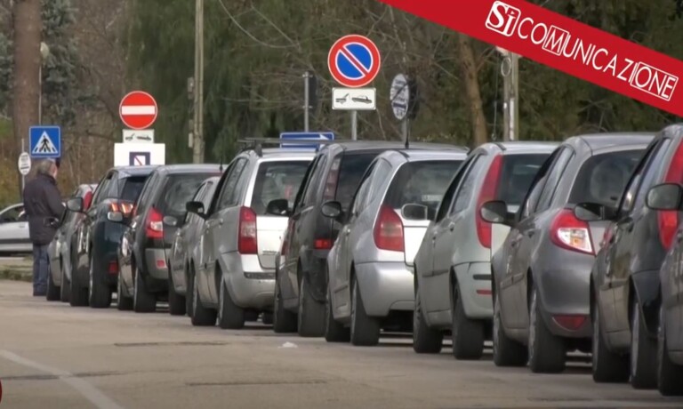 La situazione nei presidi ospedalieri campani torna preoccupante. Ormai da molti giorni la soglia dei nuovi positivi in Campania è superiore