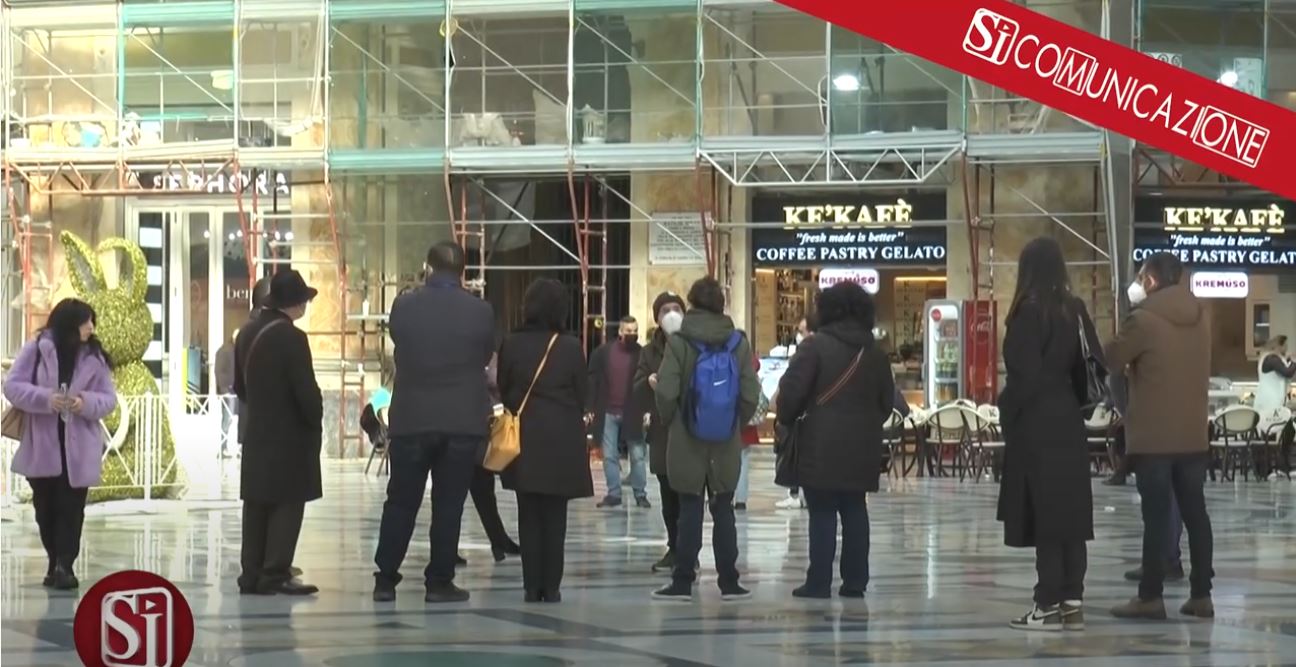 Anno nuovo, vita nuova, ma non per la Galleria Umberto I. Lo stato in cui versa la storica galleria commerciale del capoluogo partenopeo