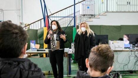 Quindici giorni, non solo l’otto marzo, per educar spiegare sensibilizzare giovani e meno giovani sul tema della donna