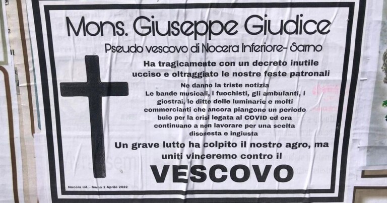 Il vescovo Giudice di Nocera, Pagani e Sarno vieta le processioni e viene affisso uno manifesto funebre contro il presule