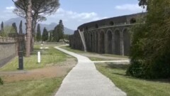 utti pazzi per gli scavi gratis, la città antica presa d’assalto dai turisti