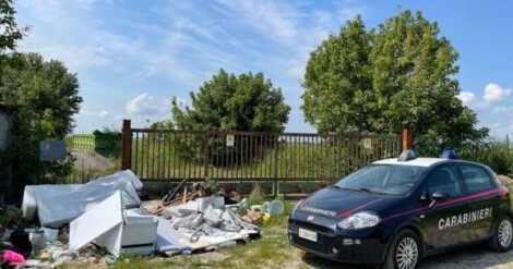 I carabinieri della stazione di Qualiano hanno denunciato per abbandono e smaltimento illecito di rifiuti un 65enne di Napoli
