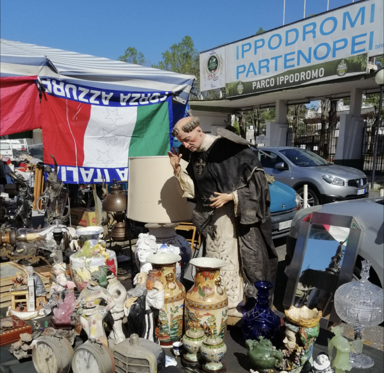 Ippodromo di Agnano mostra antiquariato