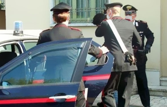 Ad Acerra i Carabinieri del Nucleo Investigativo di Castello di Cisterna hanno dato esecuzione ad un’ordinanza