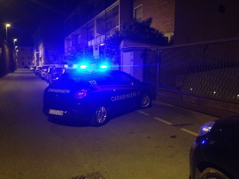 Un cittadino peruviano di 47 anni è stato ferito alla testa la scorsa notte in piazza Garibaldi e si presentato al Vecchio Pellegrni