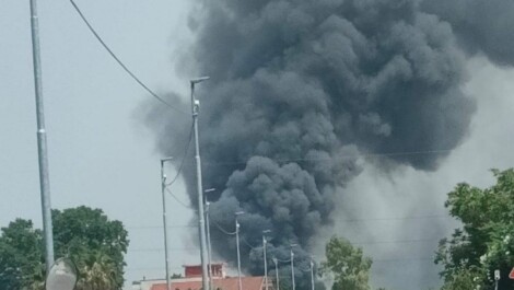 Incendio in una fabbirca di Pomigliano le fiamme sono divampate nell’area dove sorge lo stabilimento Stellantis