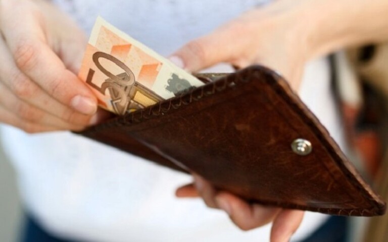 Poco dopo le 7 di questa mattina un 25enne viene affiancato da un uomo in Corso Umberto I si tratta di Giuliano Bevilacqua