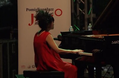 Inaugurata la XXVII edizione del Pomigliano Jazz Festival sul palco Hiromi Uehara pianista jazz classe ’79 conosciuta in tutto il mondo