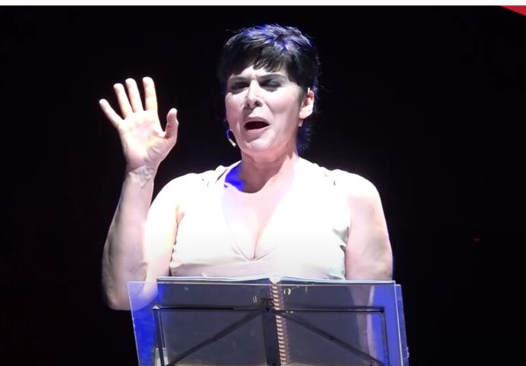 Mariangela D’Abbraccio, attrice e interprete tra le più attente e sensibili della scena italiana, si confronta con il mito di Marilyn Monroe