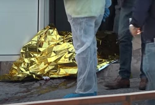Sottoposto a fermo dalla Procura di #Napoli Antonio Piepolo, 37 anni l'uomo che ieri si è costituito come autore del duplice omicidio