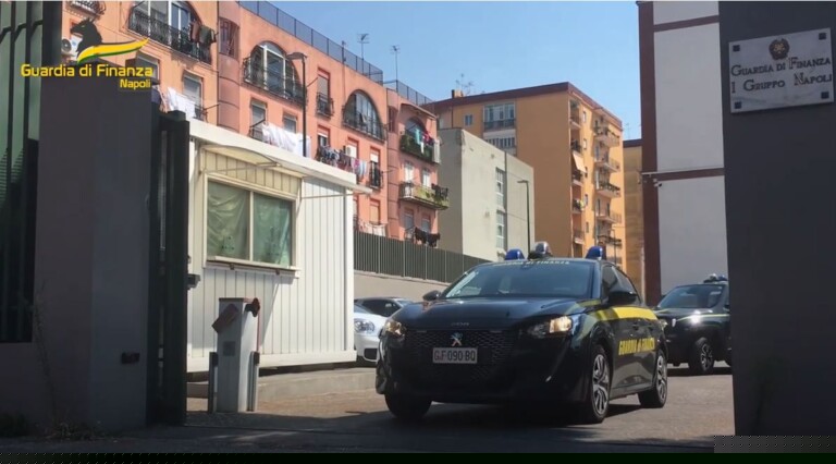 ordinanza di custodia cautelare nei confronti di tre soggetti indiziati di ricettazione di oro e di altri preziosi