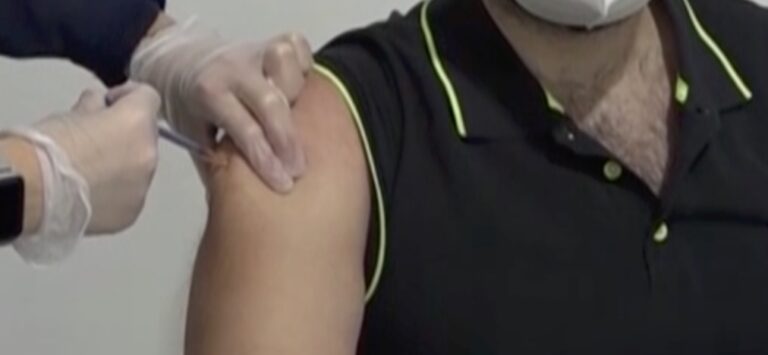 campagna vaccinale anti coronavirus covid 19 vaccino bivalente asl napoli