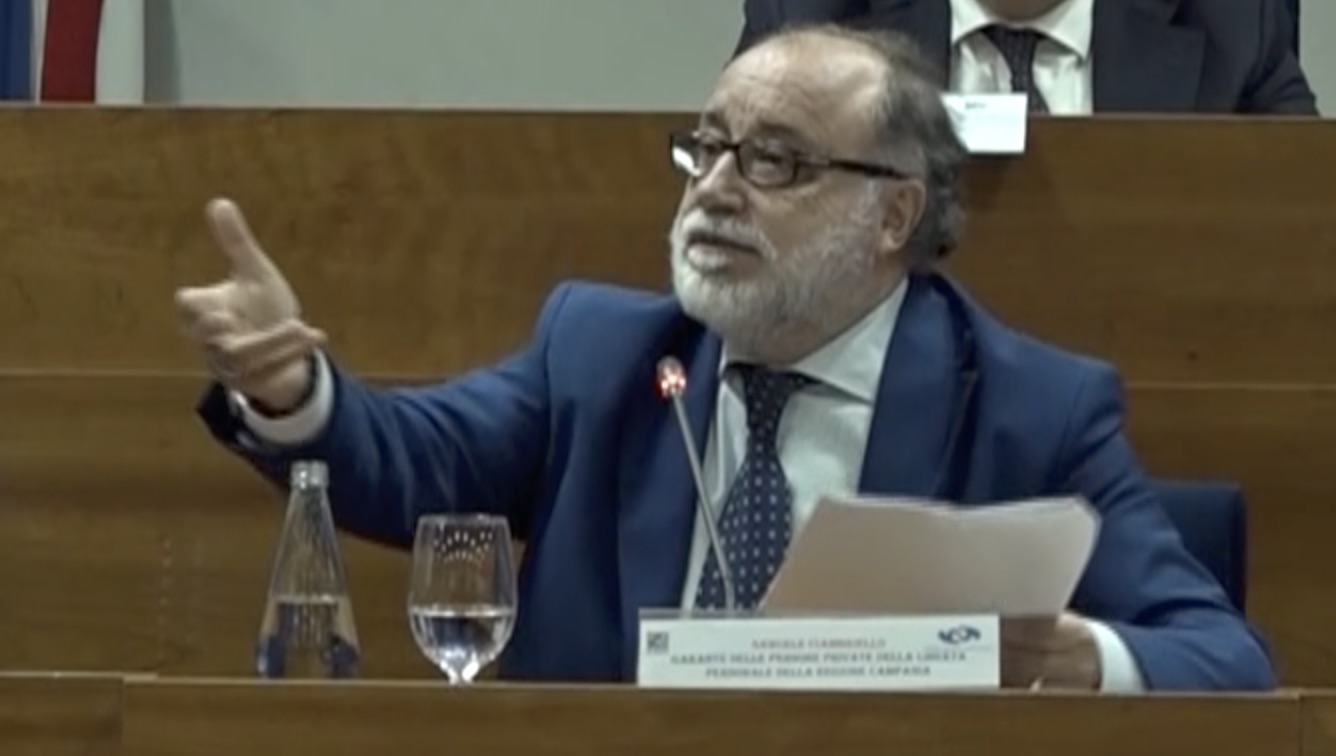 samuele ciambriello espone resoconto consiglio regionale