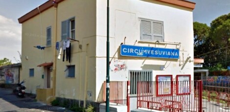 Eav. Uomo perde la vita in circumvesuviana a seguito di un malore