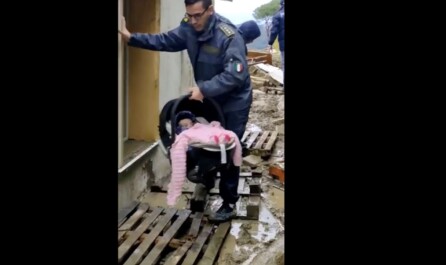 Ischia Casamicciola bambino neonato