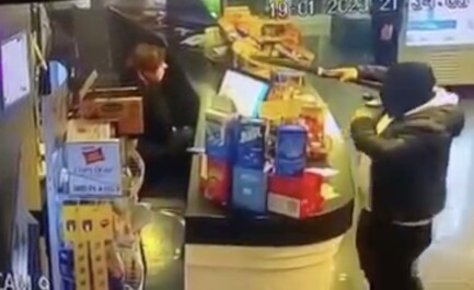 Armati teverola bar rapina