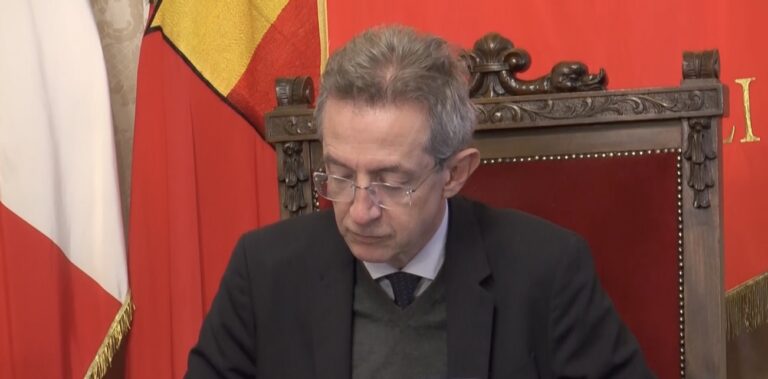 il sindaco manfredi ha consegnato le deleghe dopo le dimissioni dell'assessore mancuso