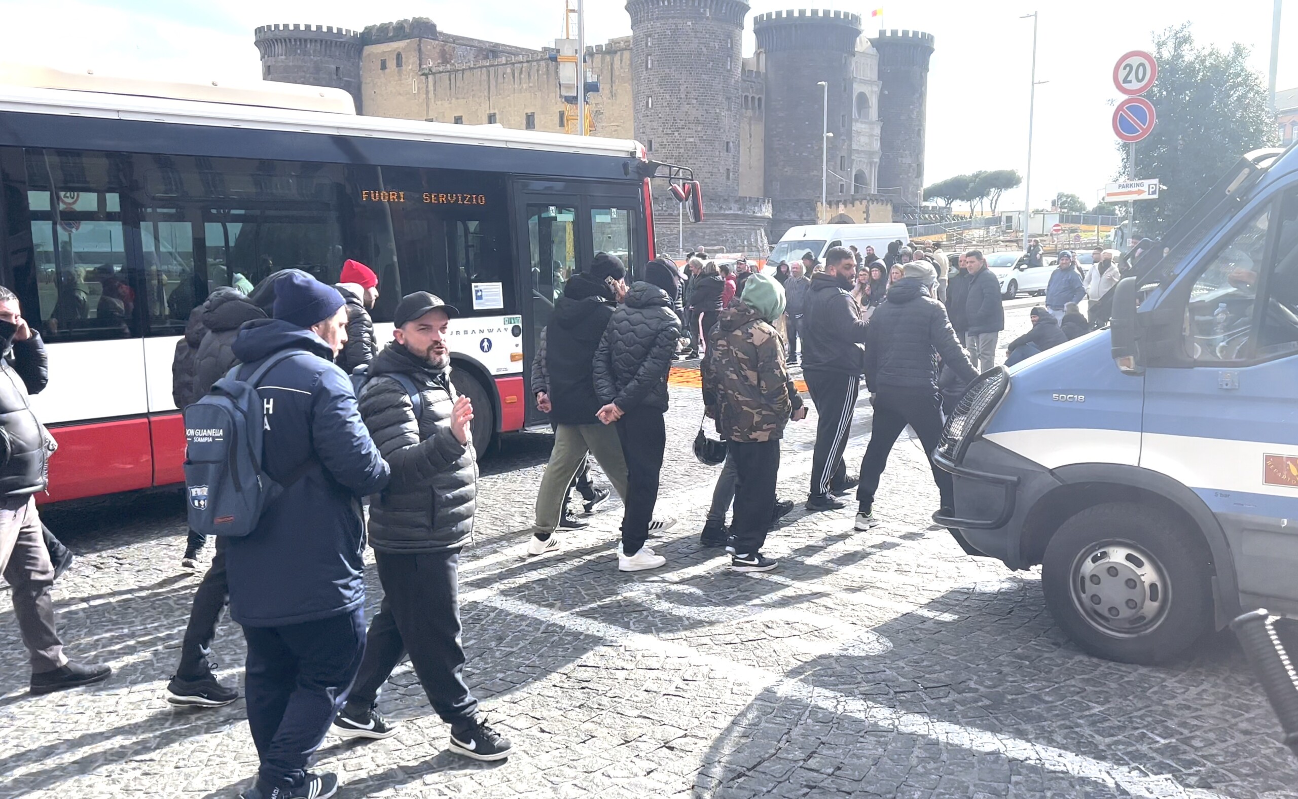 Napoli Disoccupati protesta municipio