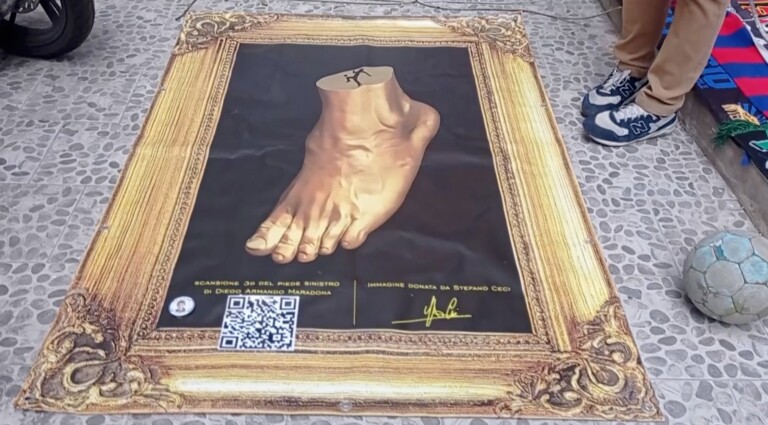 Quartieri SPagnoli Piede Maradona