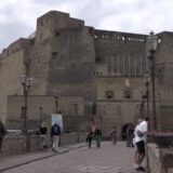 addio al castel dell'ovo, ecco perché chiude