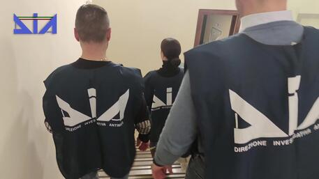 dia sequestra villa bunker a casal di principe