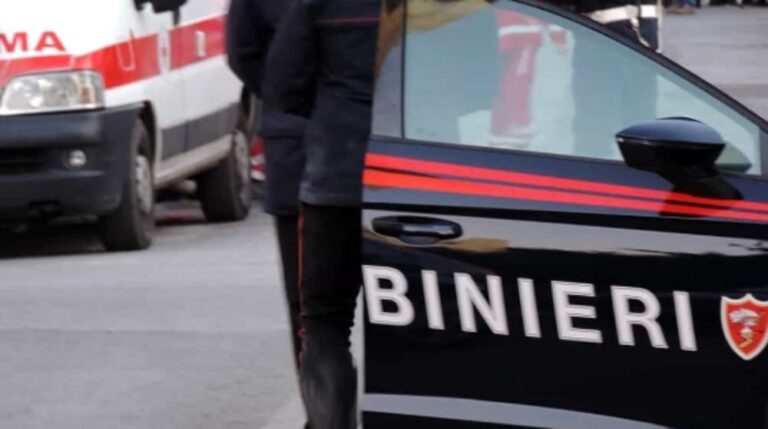 schiacciato dal camion a cui lavorava