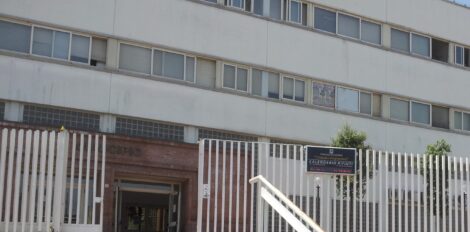 atto intimidatorio ad acerra, sangue e lettere indirizzate al comune e all'asl