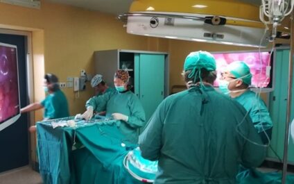 bimba rischia l'amputazione del braccio, salvata al santobono