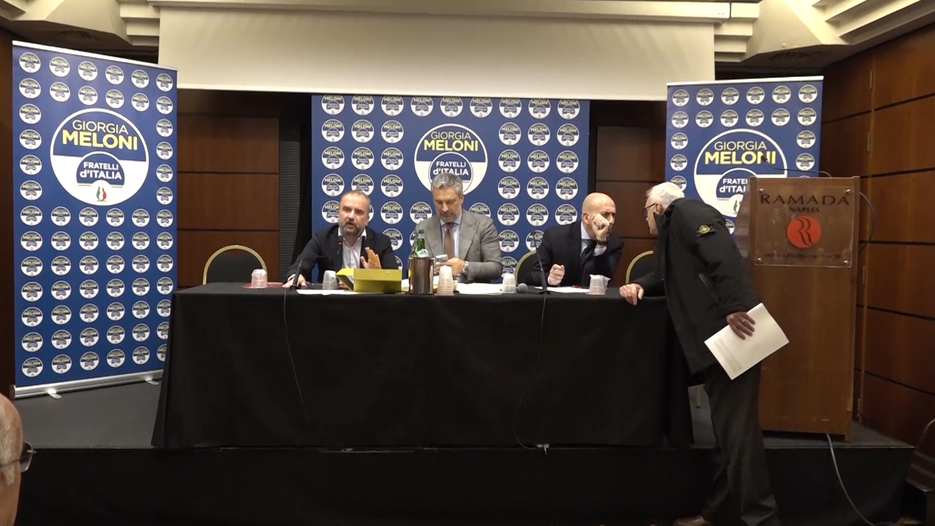 congresso fratelli d'italia napoli