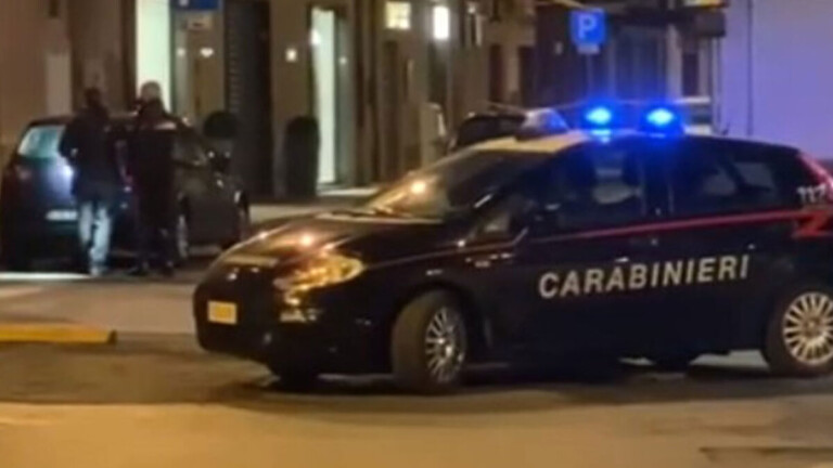 carabinieri foto generica Napoli
