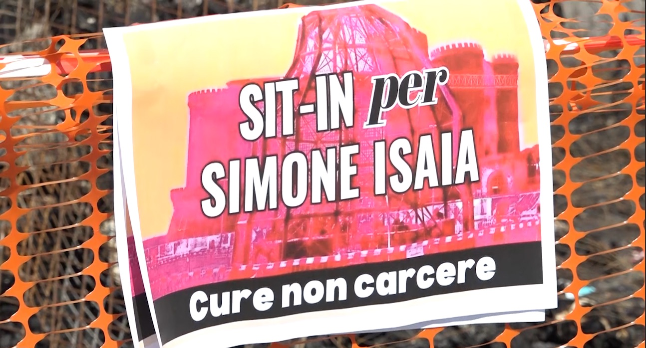 simone isaia scarcerato comunità rogo venere stracci