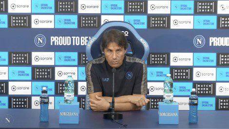 Il Napoli torna primo in classifica