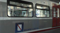 ritardi treni metropolitana disagi trasporto pubblico eav