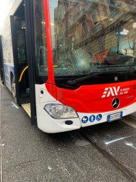 autobus-investe-uomo-via-giordano-bruno