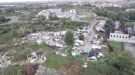 drone campo rom scampia carabinieri