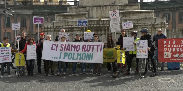 FLASHMOB LEGAMBIENTE PIAZZA DANTE