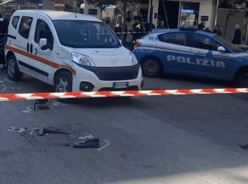 Centauro morto in via Epomeo a Napoli