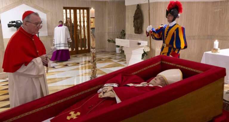 funerali papa francesco morto