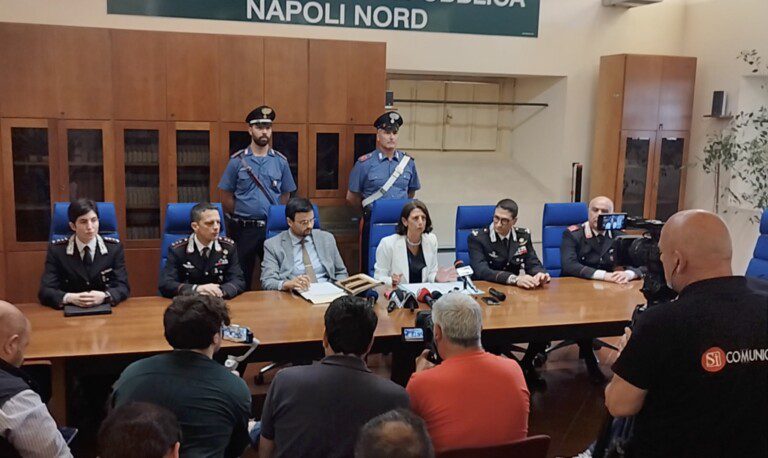 conferenza stampa procura napoli nord femminicidio afragola