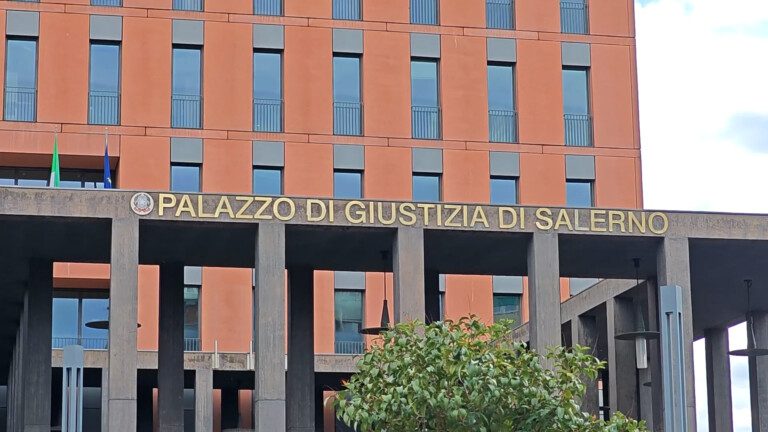 TRIBUNALE SALERNO