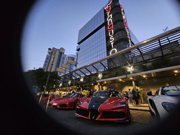 motors flavours ferrari lamborghini via marina