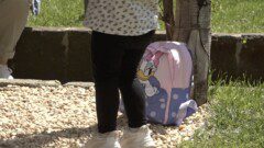 bambina bocciata scuola elementare fuorigrotta