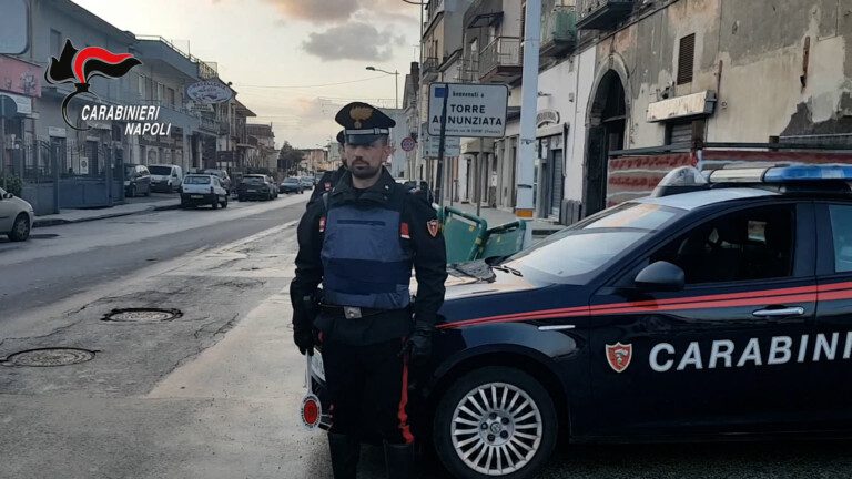 carabinieri torre annunziata